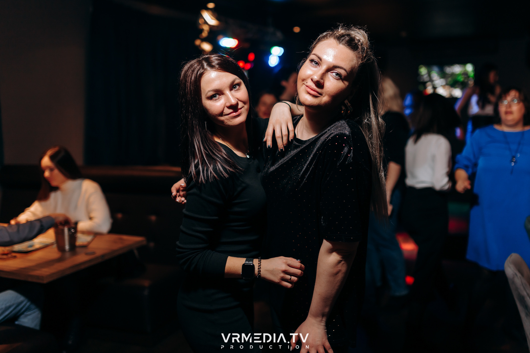 Выходные в баре «DOSKI»