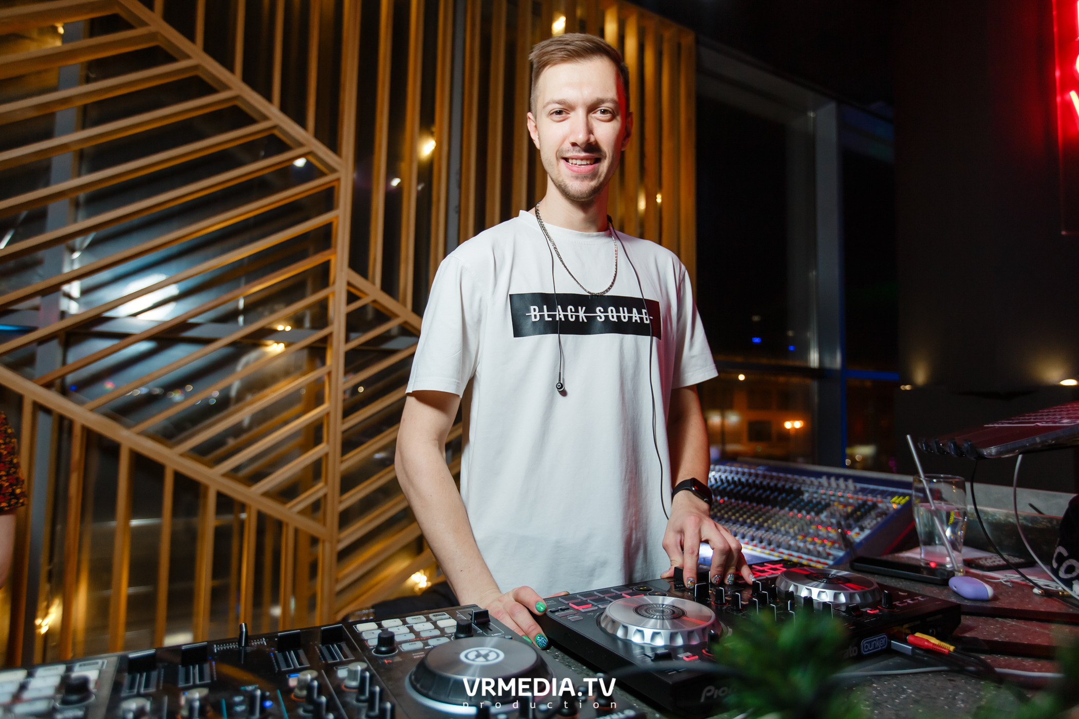 Выходные в баре «DOSKI»