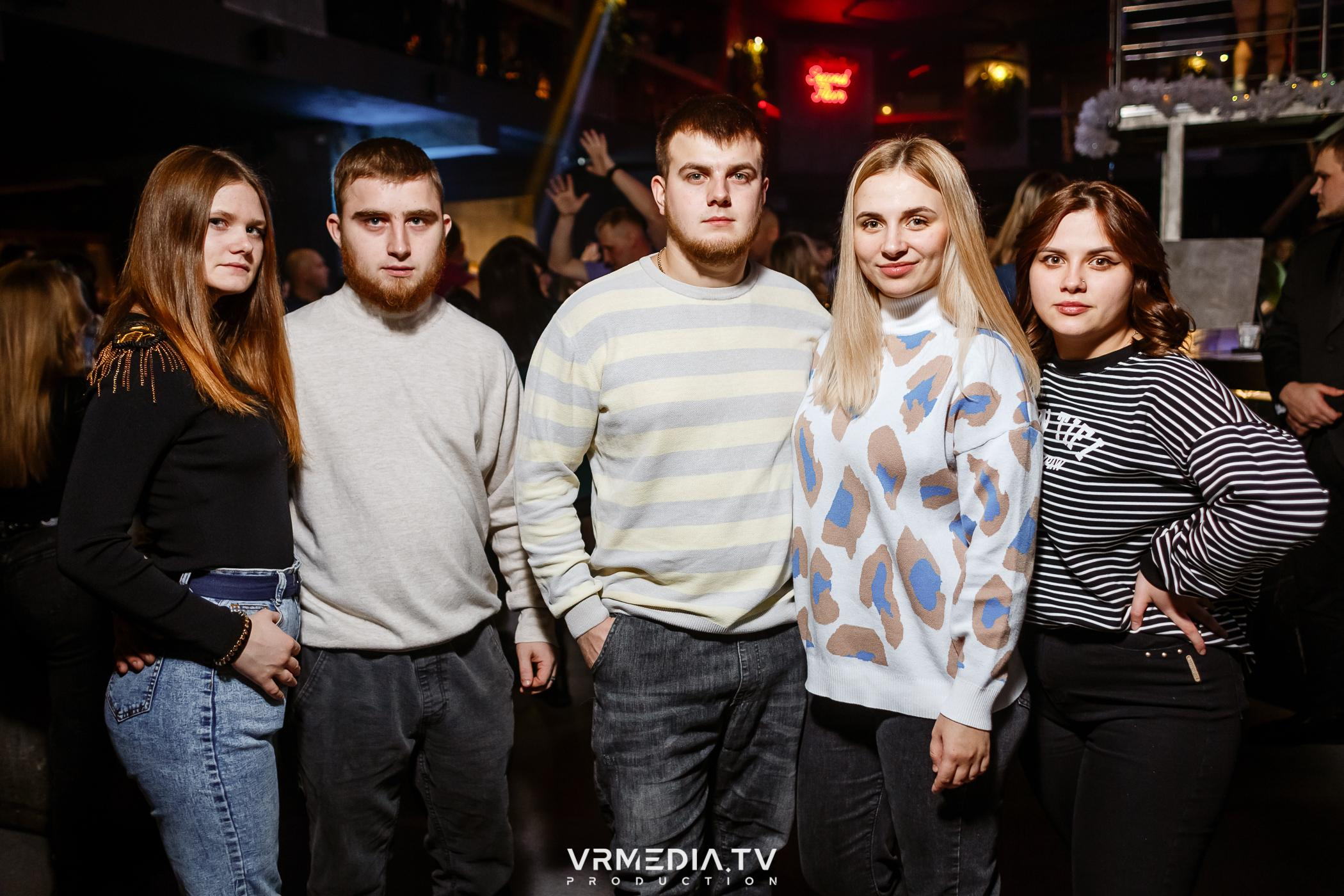 Выходные в баре «DOSKI»