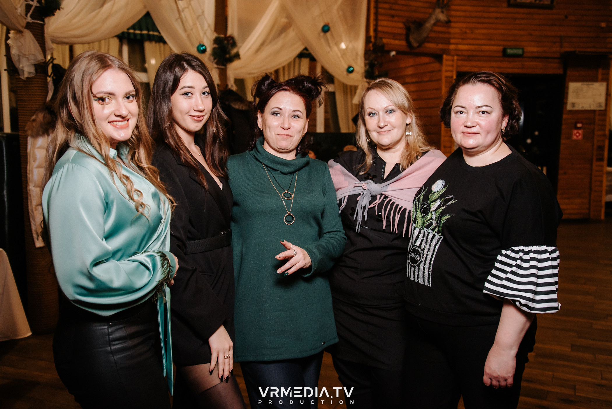 Новогодний вечер «У Петровича»