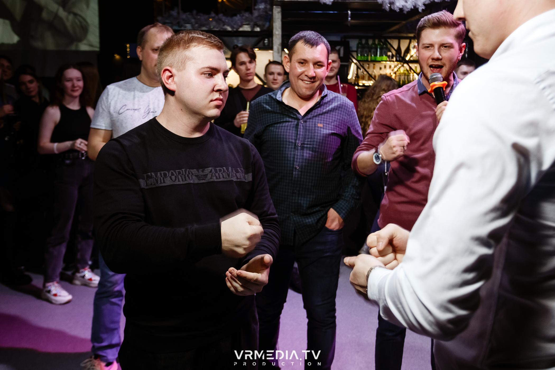 Выходные в баре «DOSKI»