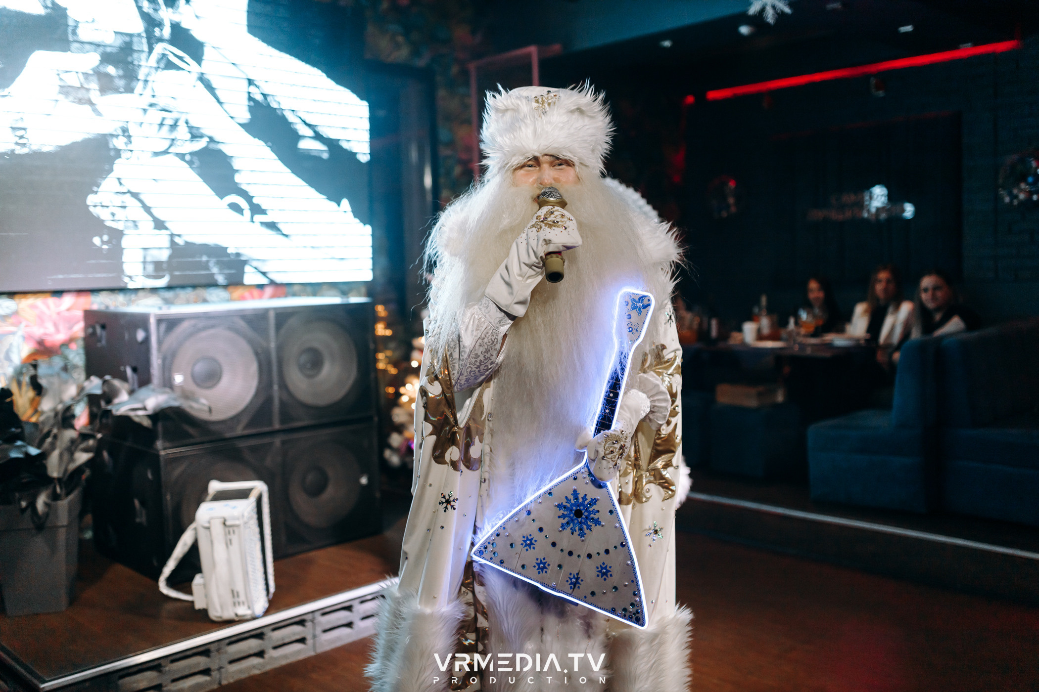 Новогодние корпоративы в караоке-баре «Опера»