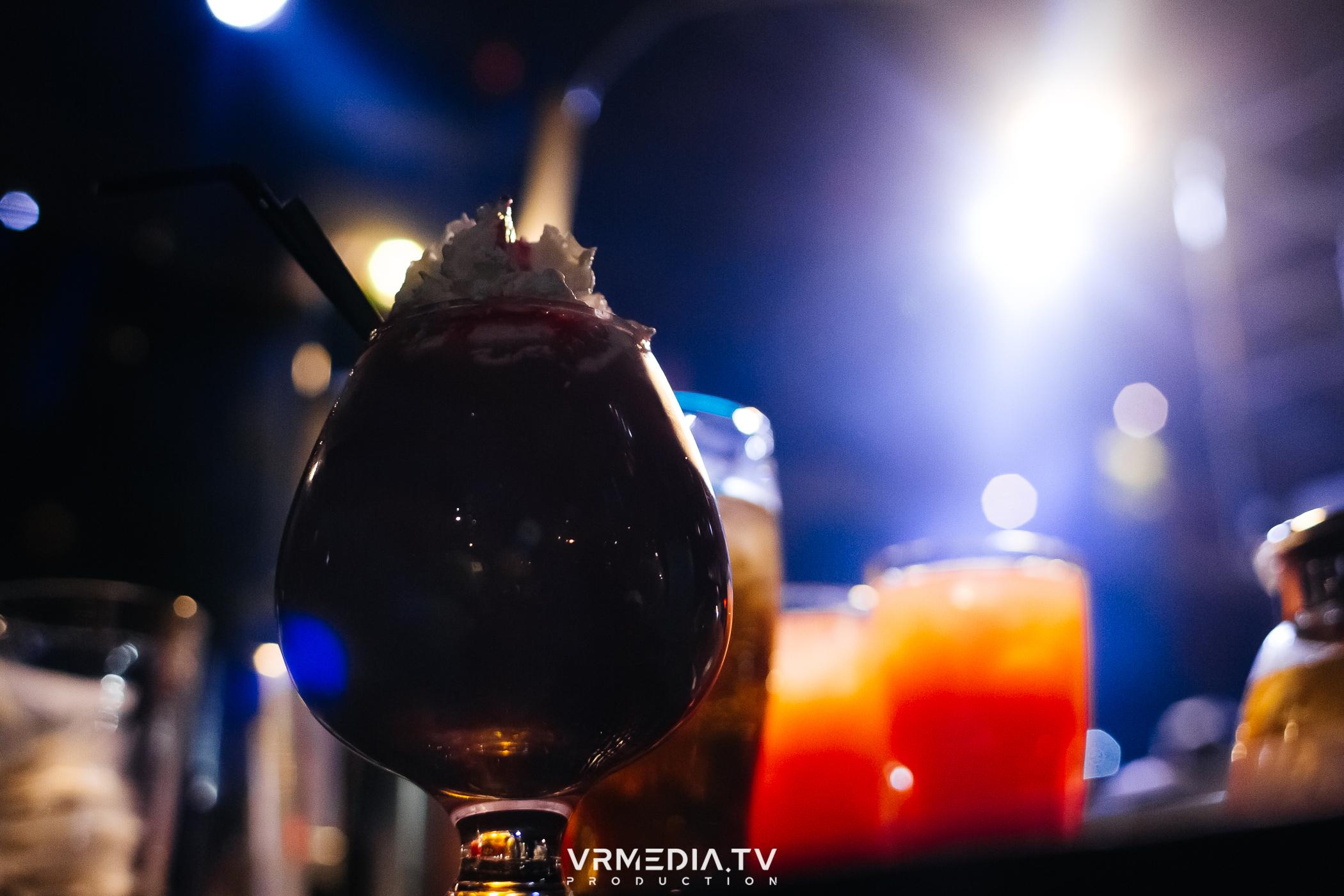 Выходные в баре «DOSKI»