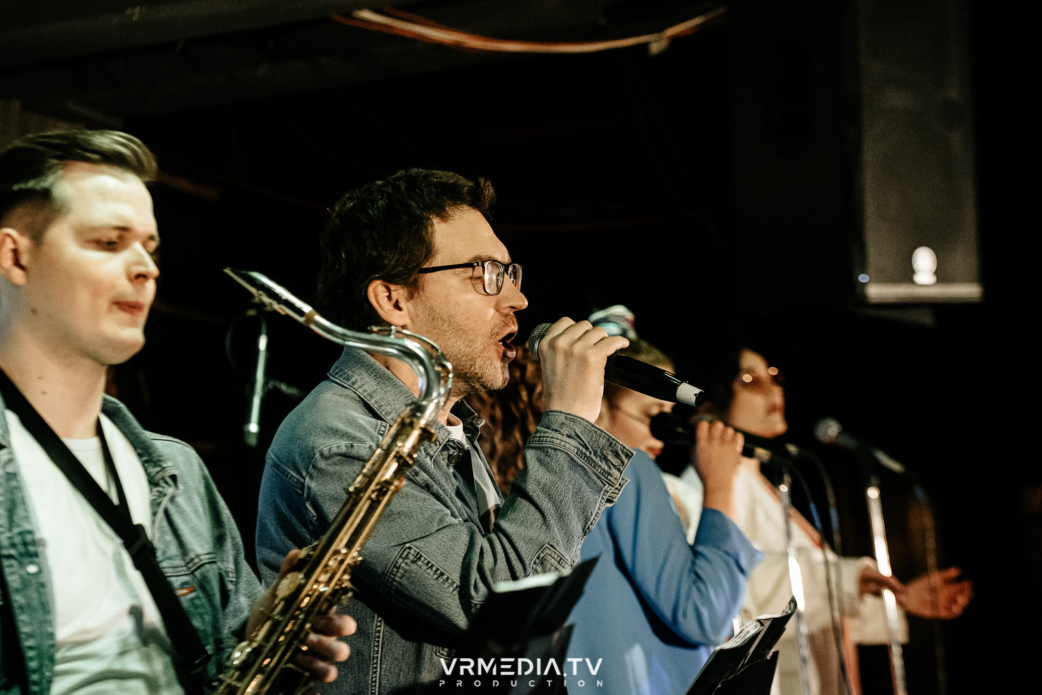 Джазовая среда: BBQueen: Переменная облачность