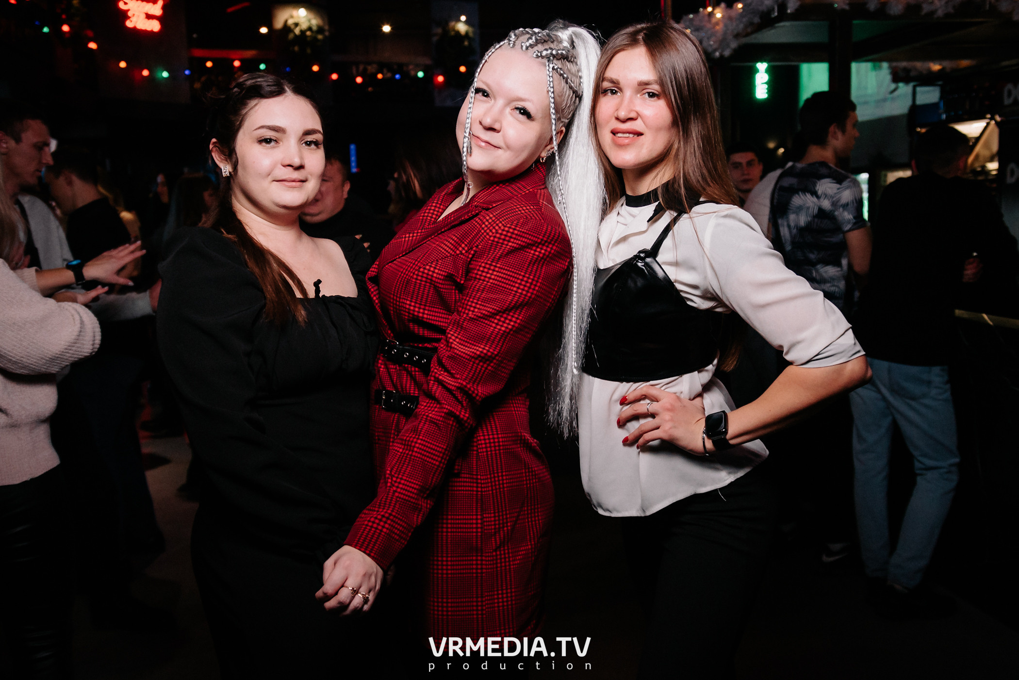 Выходные в баре «DOSKI»