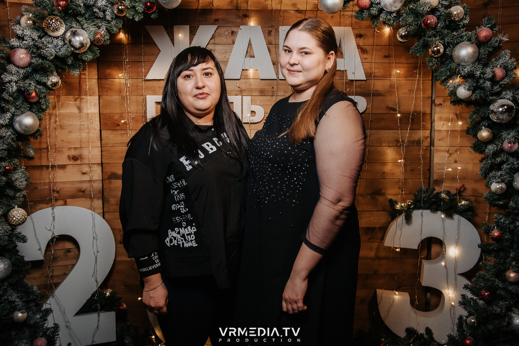 Жаркий новогодний корпоратив в гриль-баре «Жара»