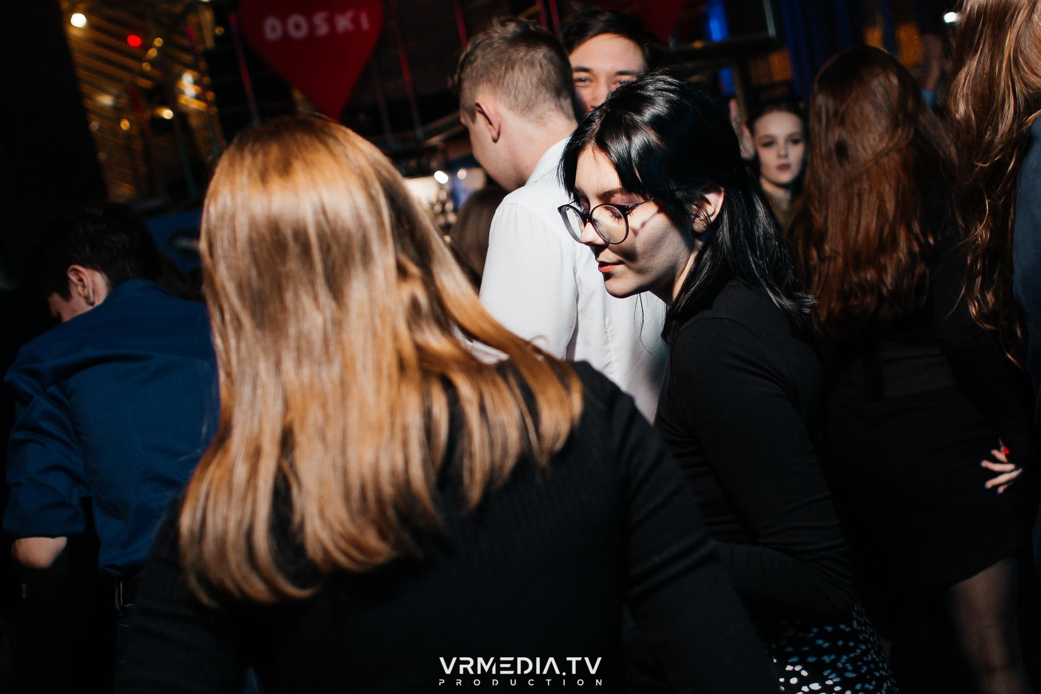 Выходные в баре «DOSKI»