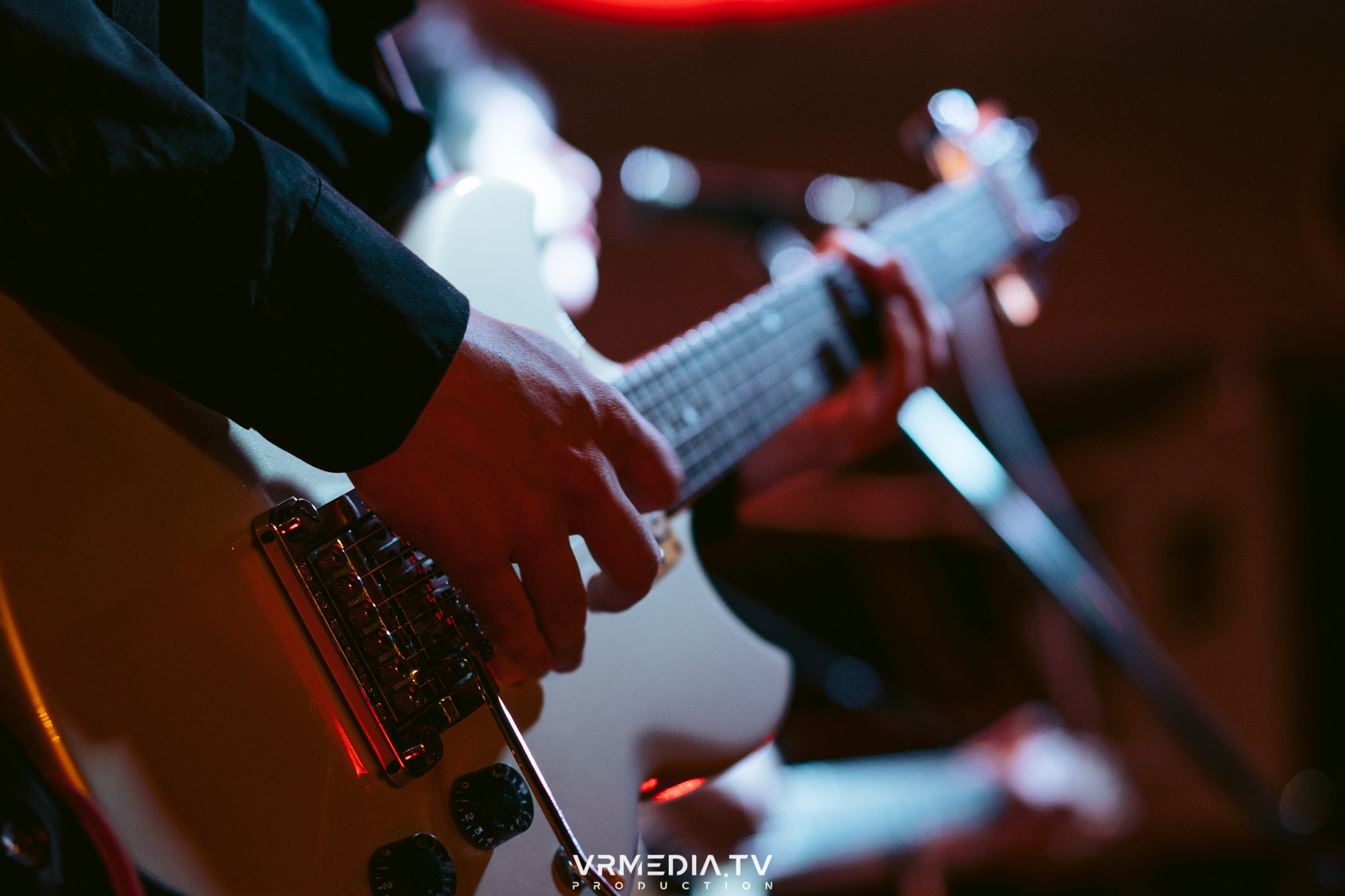 Джазовая среда: шоу «КИНОхроника»