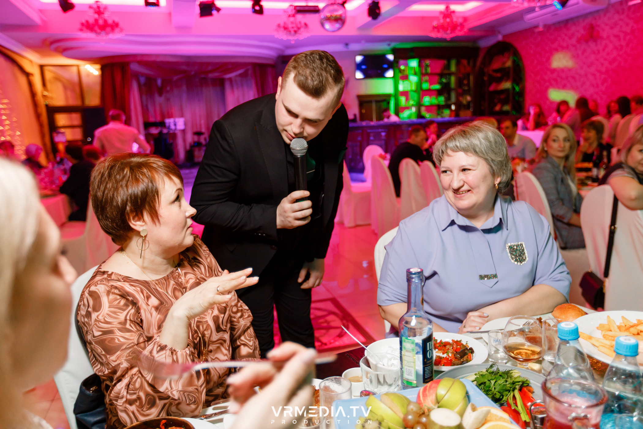 Международный женский день в ресторане «Лазурный Берег»