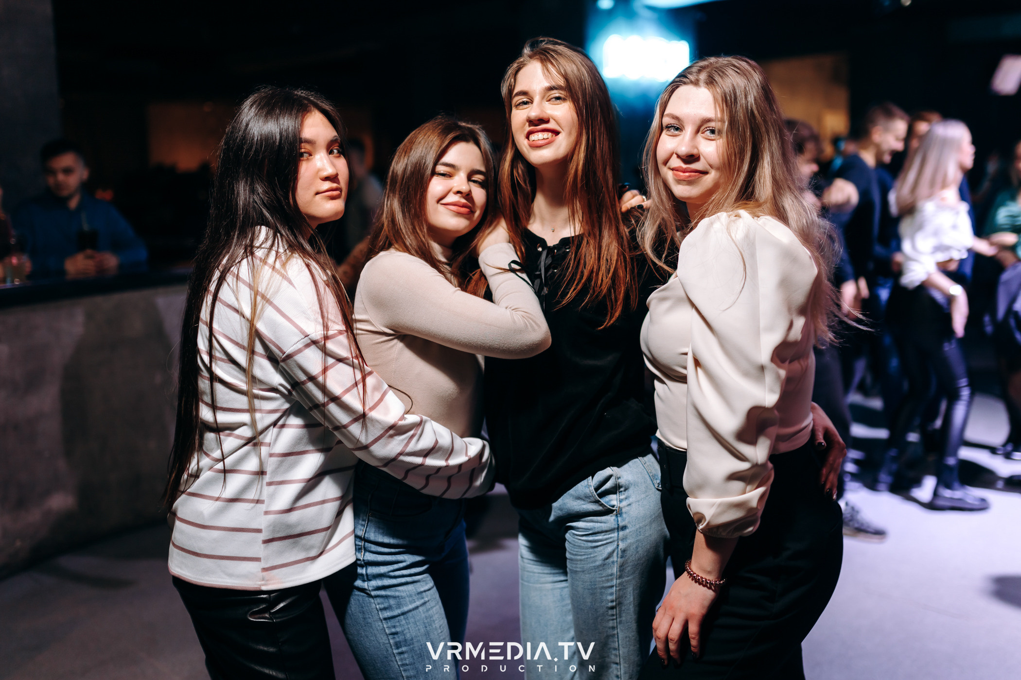 Выходные в баре «DOSKI»