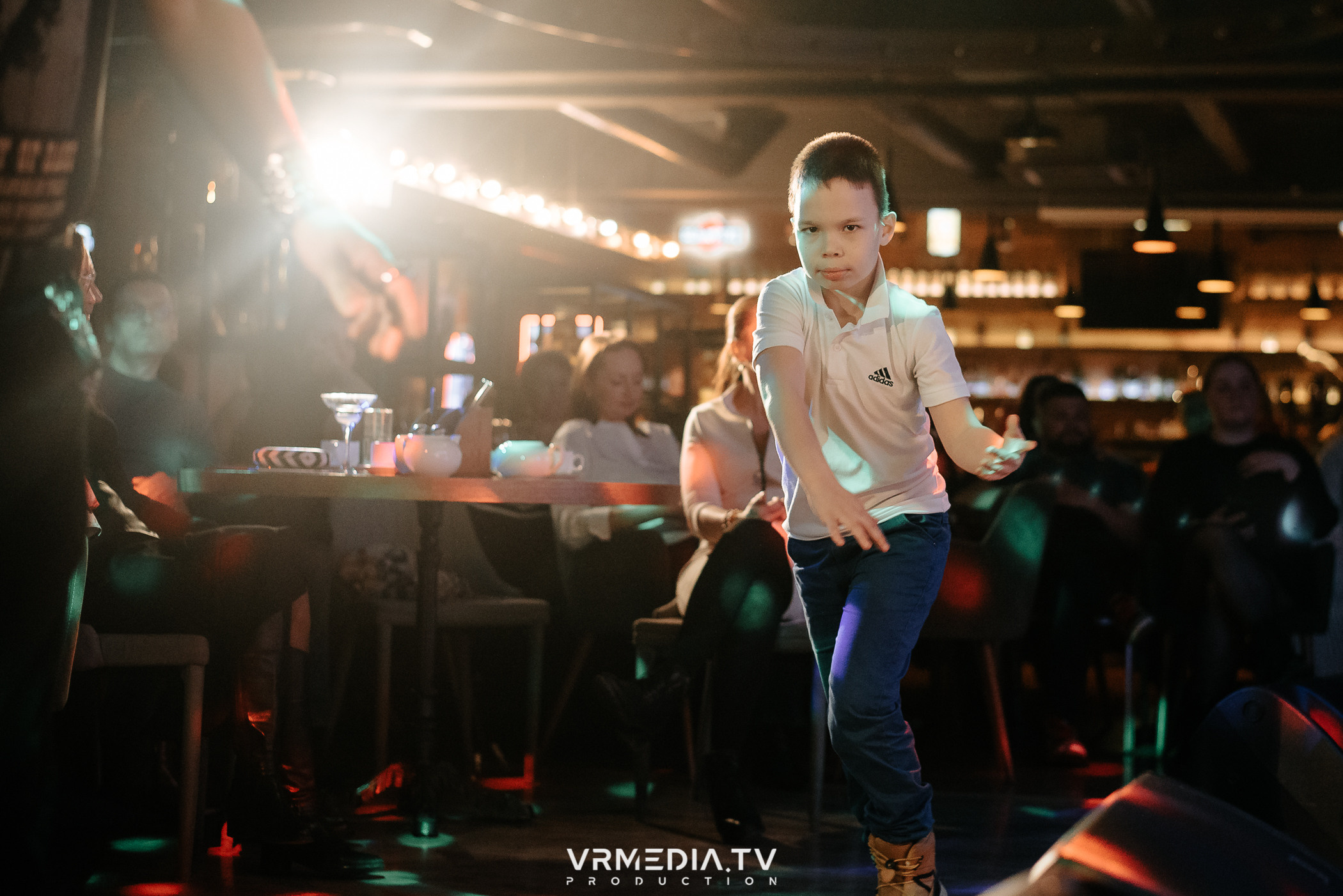 Джазовая среда: BBQueen: Переменная облачность