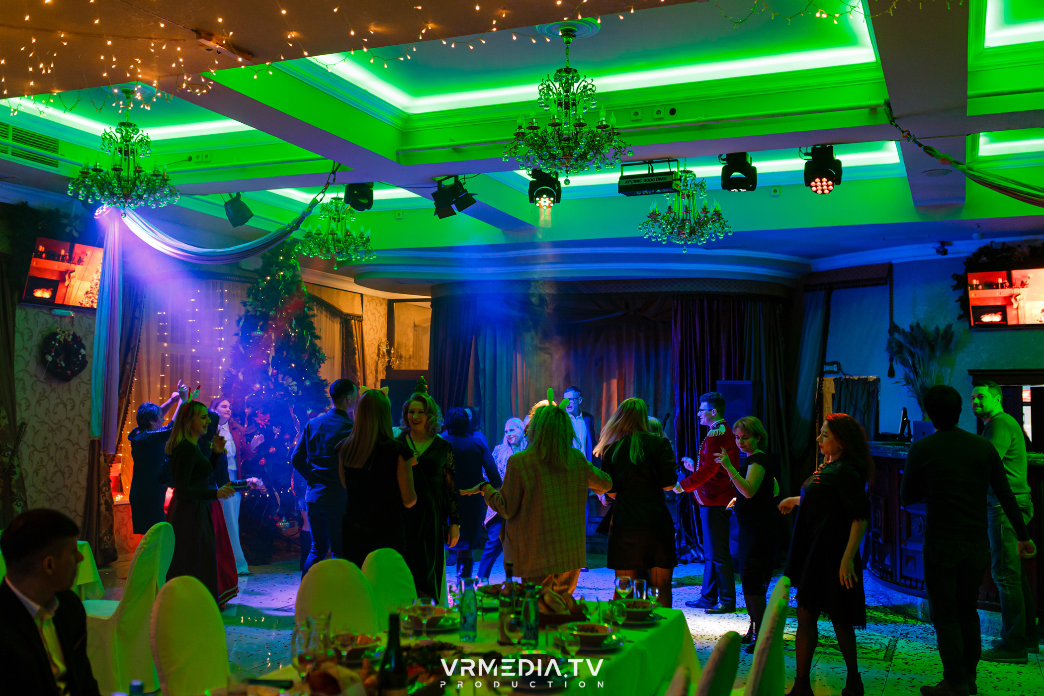 «Новогодний Мюзикл» в ресторане «Лазурный Берег»