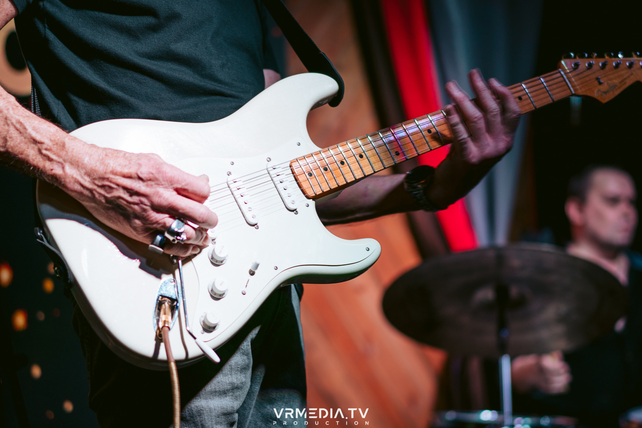 Джазовая среда: Чарльз Бёртон (США)