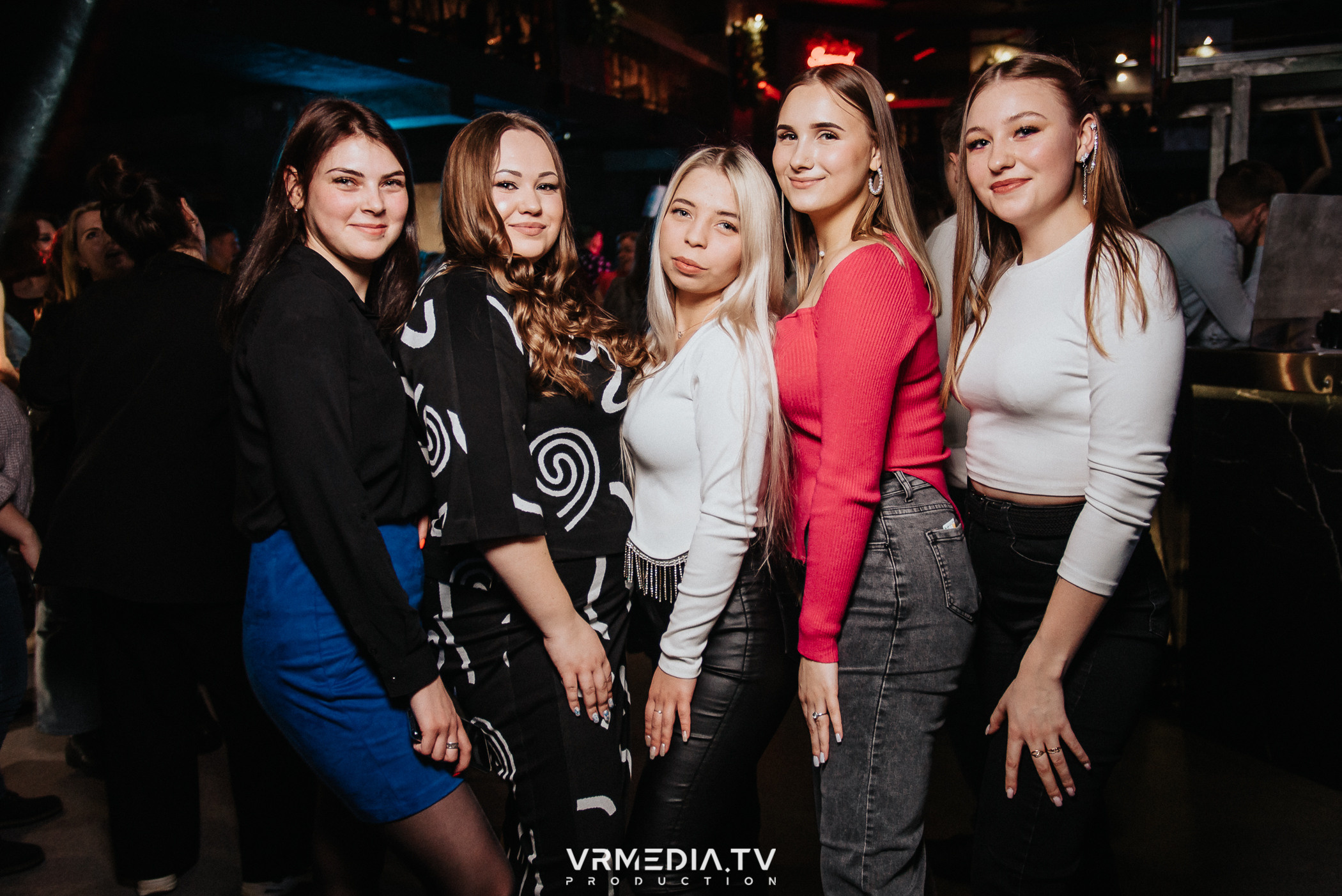 Выходные в баре «DOSKI»