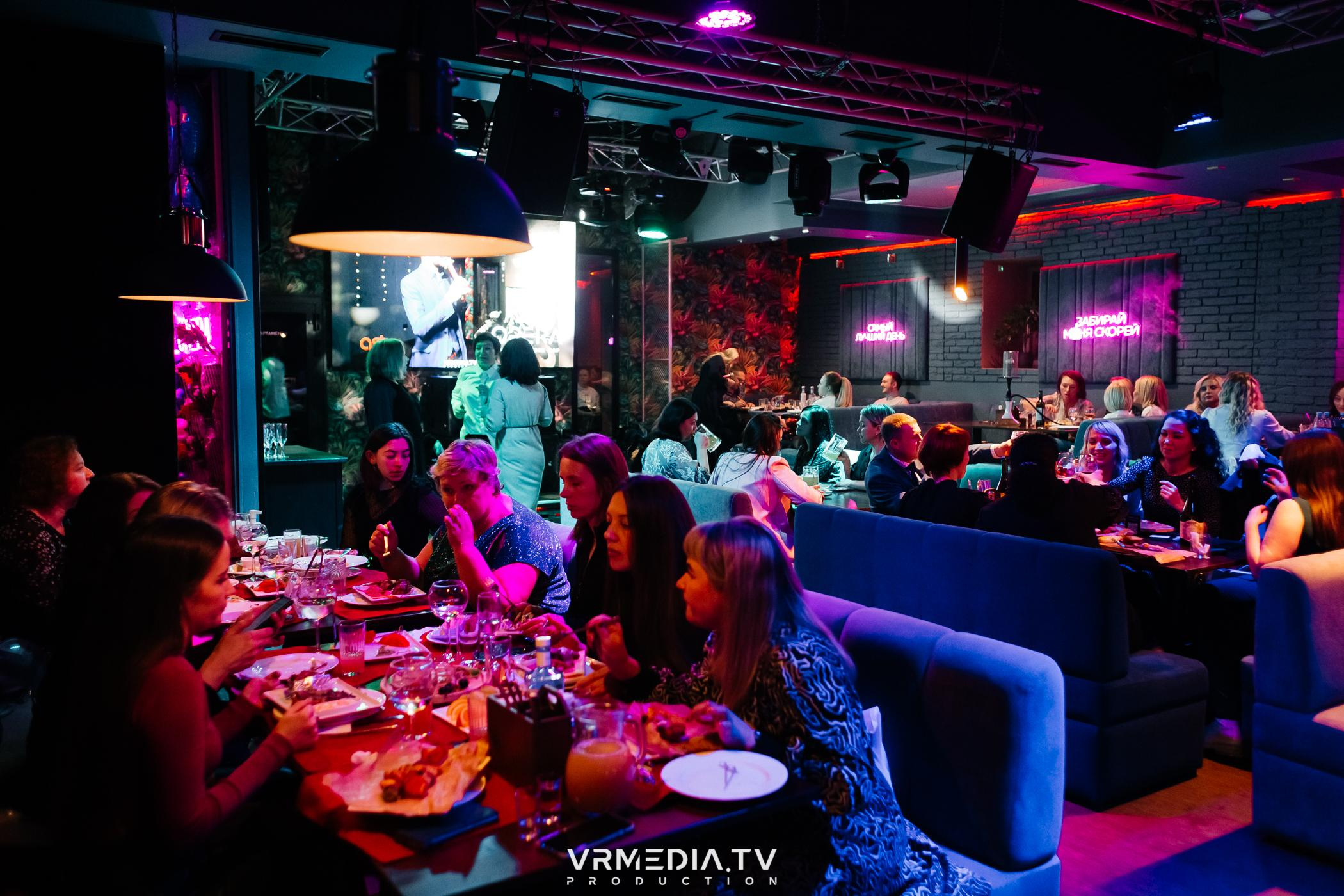 Woman party в караоке-баре «Opera»