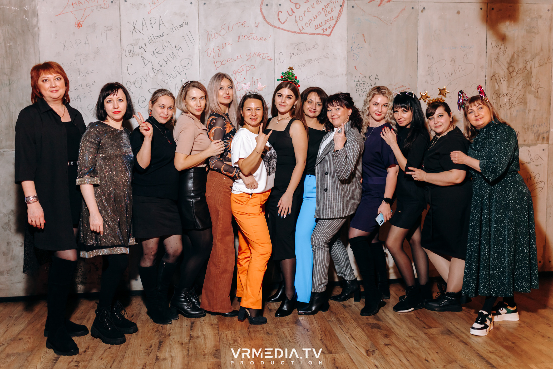 Жаркий новогодний корпоратив в гриль-баре «Жара»