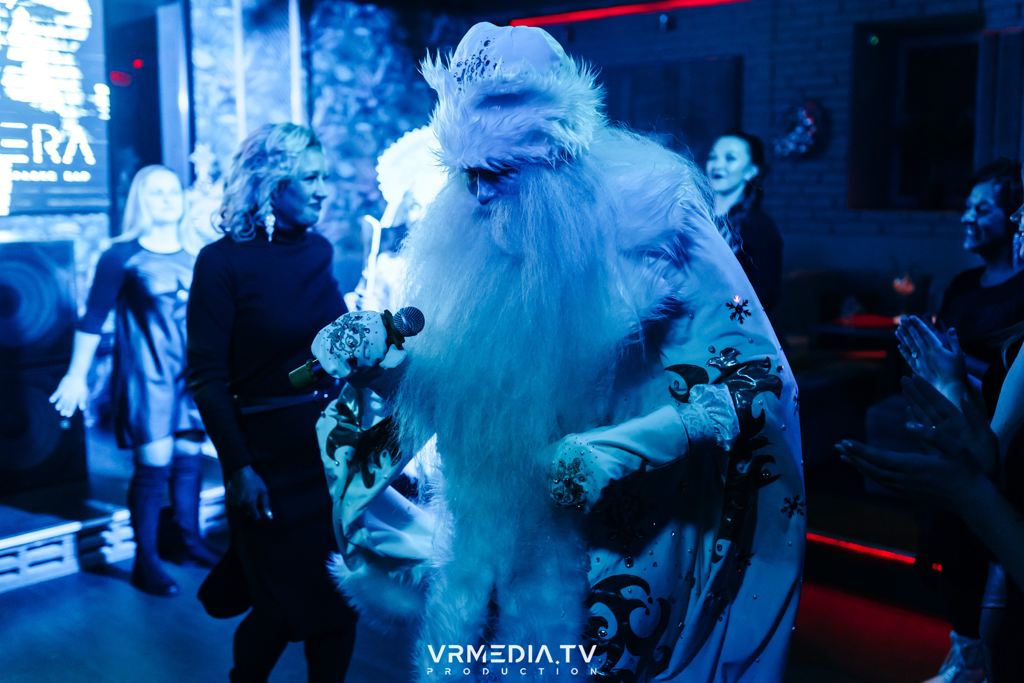 Новогодние корпоративы в караоке-баре «Опера»