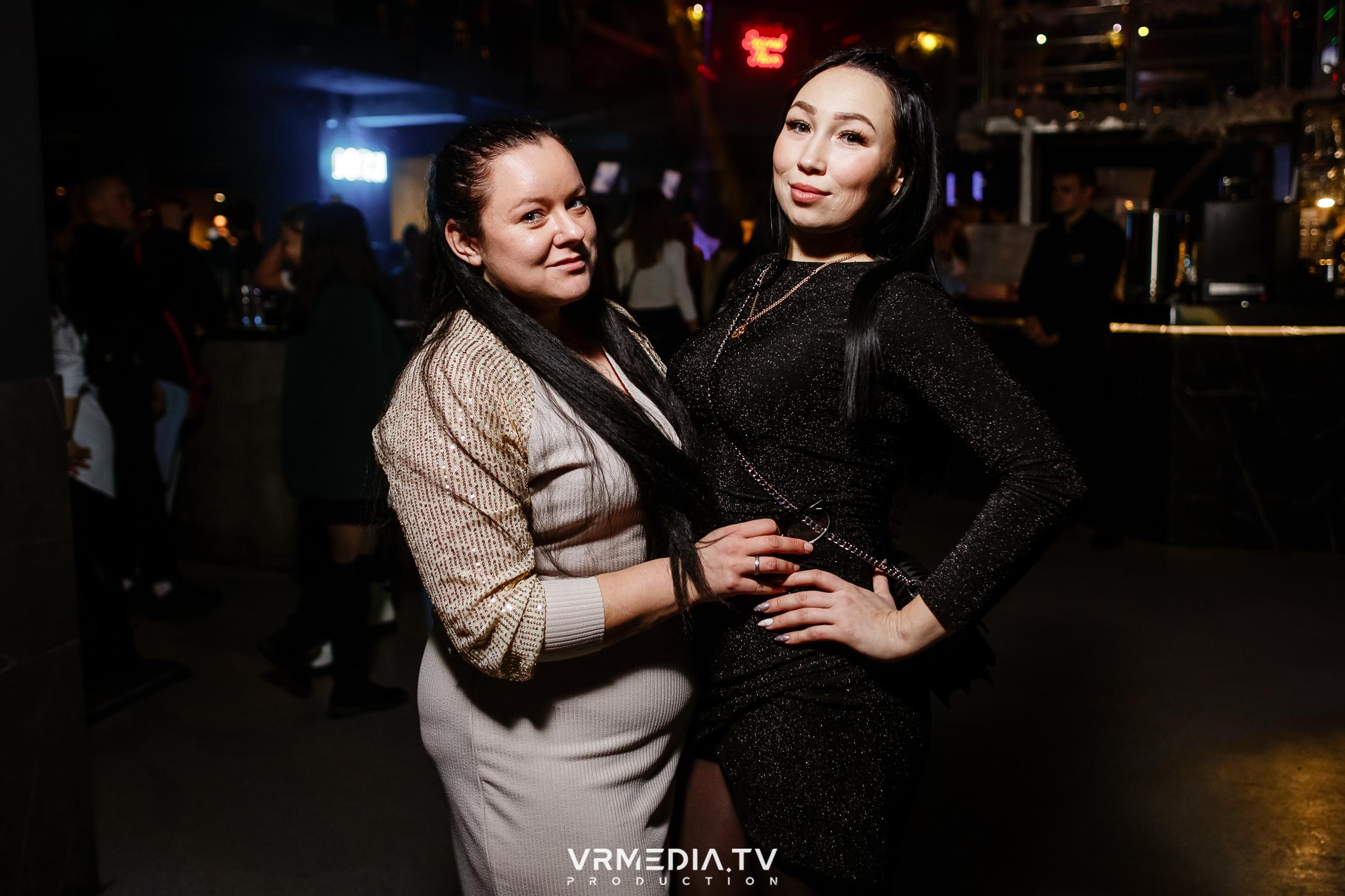 Выходные в баре «DOSKI»