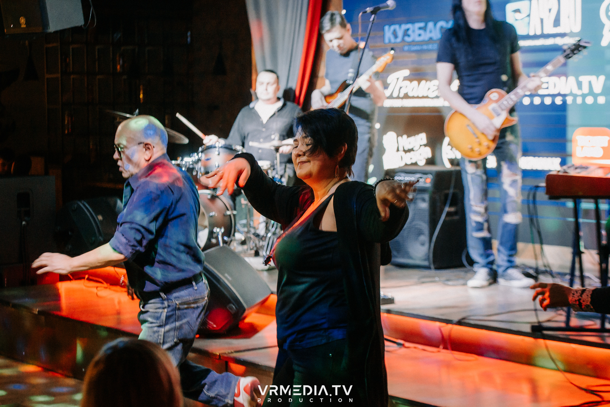 Джазовая среда: Collini Blues Balls (Новосибирск)