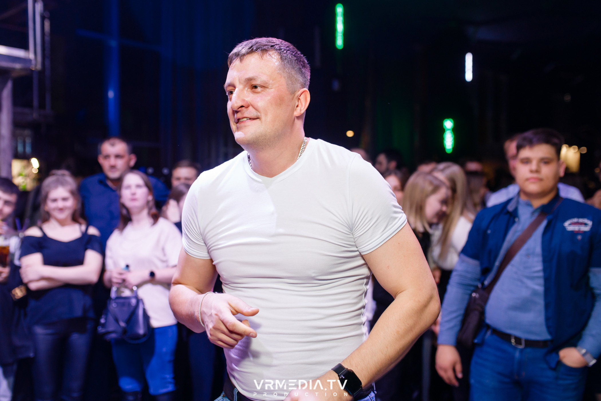 Выходные в баре «DOSKI»