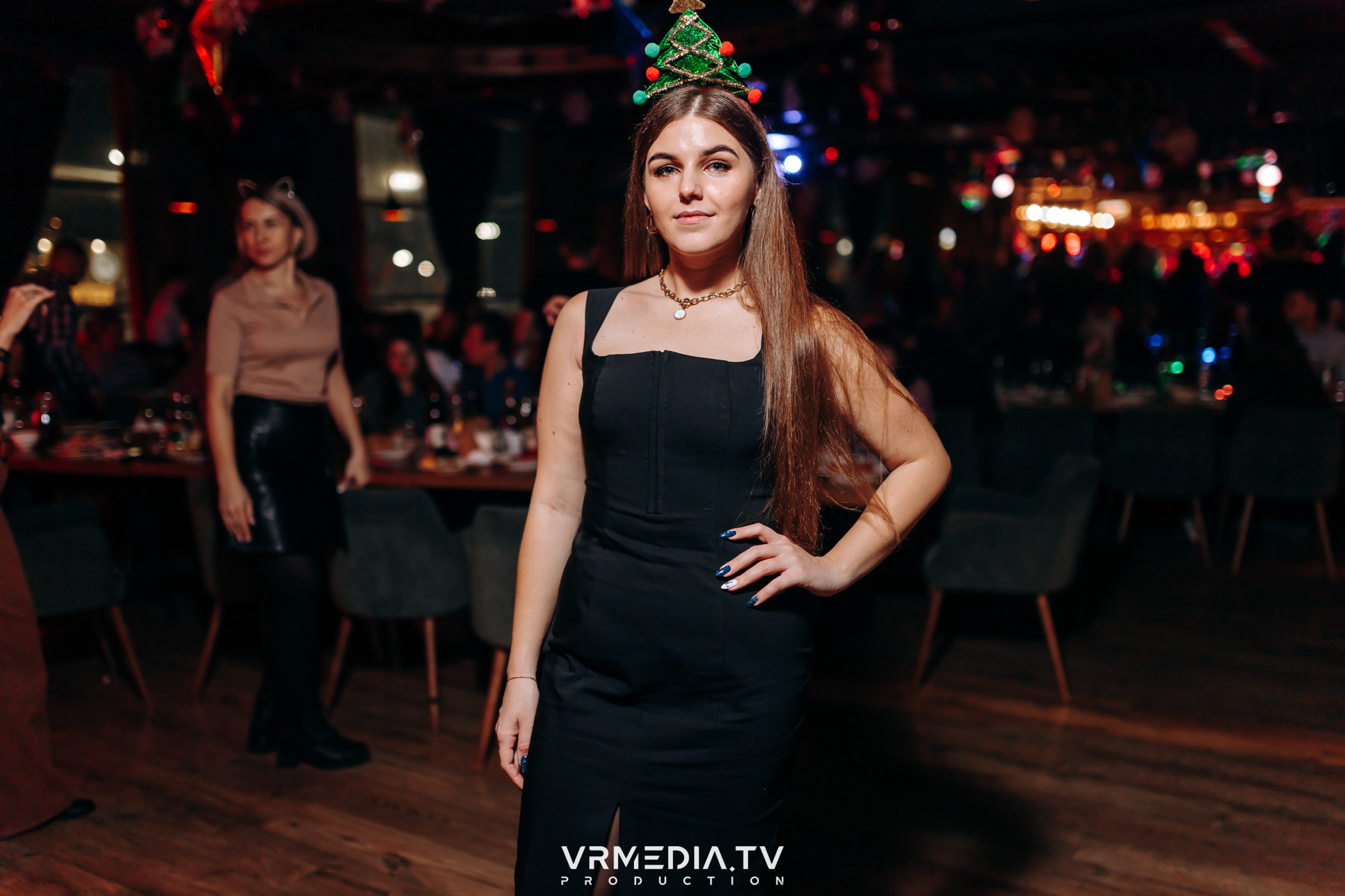 Жаркий новогодний корпоратив в гриль-баре «Жара»