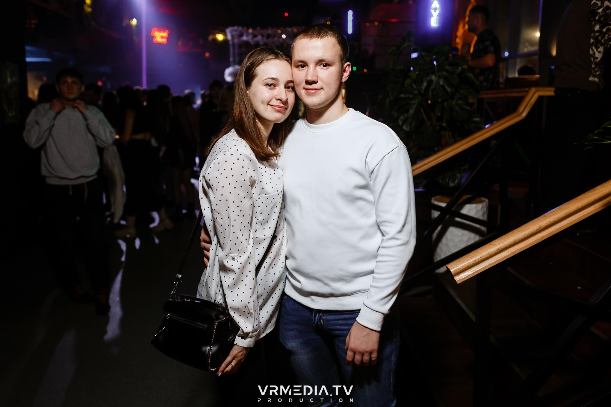 Выходные в баре «DOSKI»