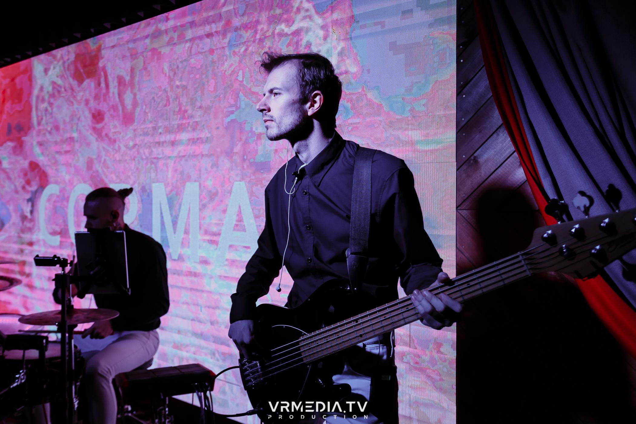 Жаркий новогодний корпоратив в гриль-баре «Жара»