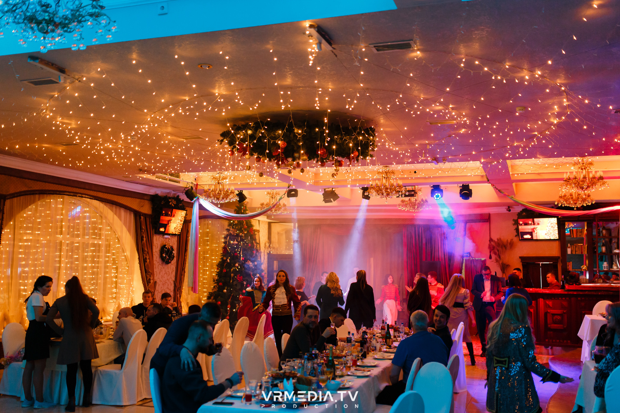 «Новогодний Мюзикл» в ресторане «Лазурный Берег»