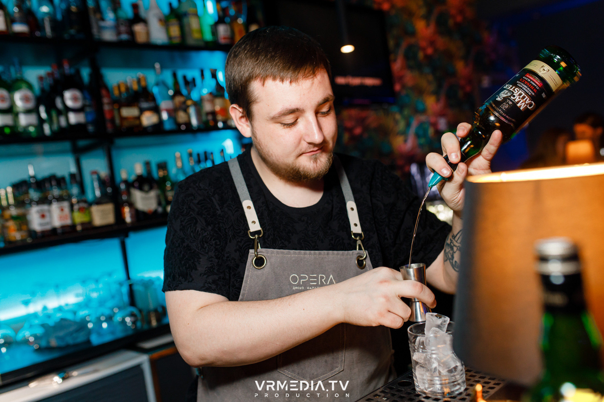 Выходные в караоке-баре «Опера»