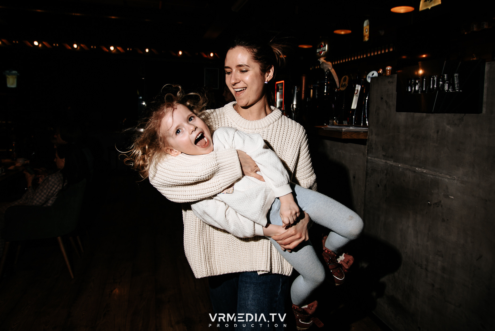 Джазовая среда: BBQueen: Переменная облачность