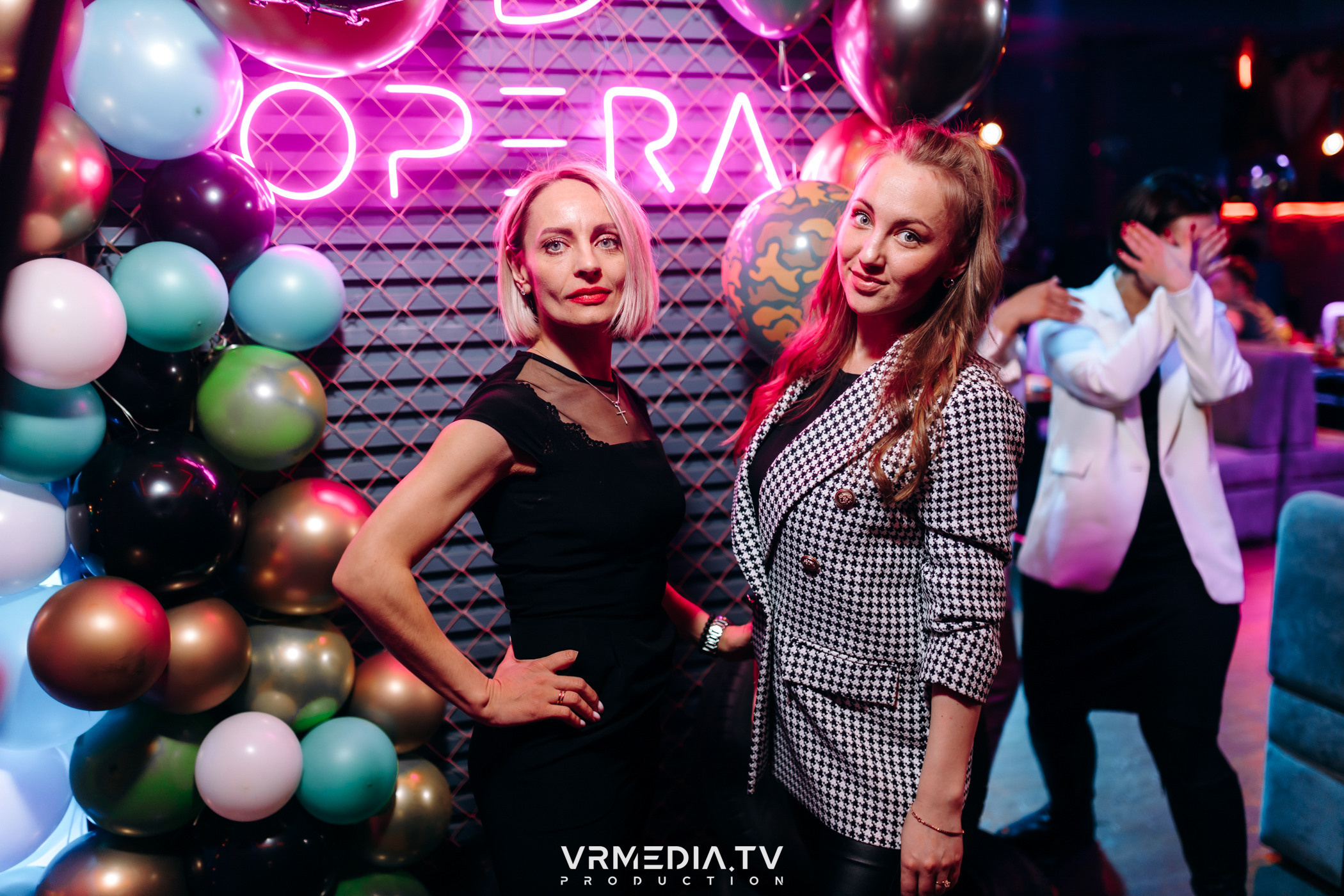 Мужской день в караоке-баре «Опера»