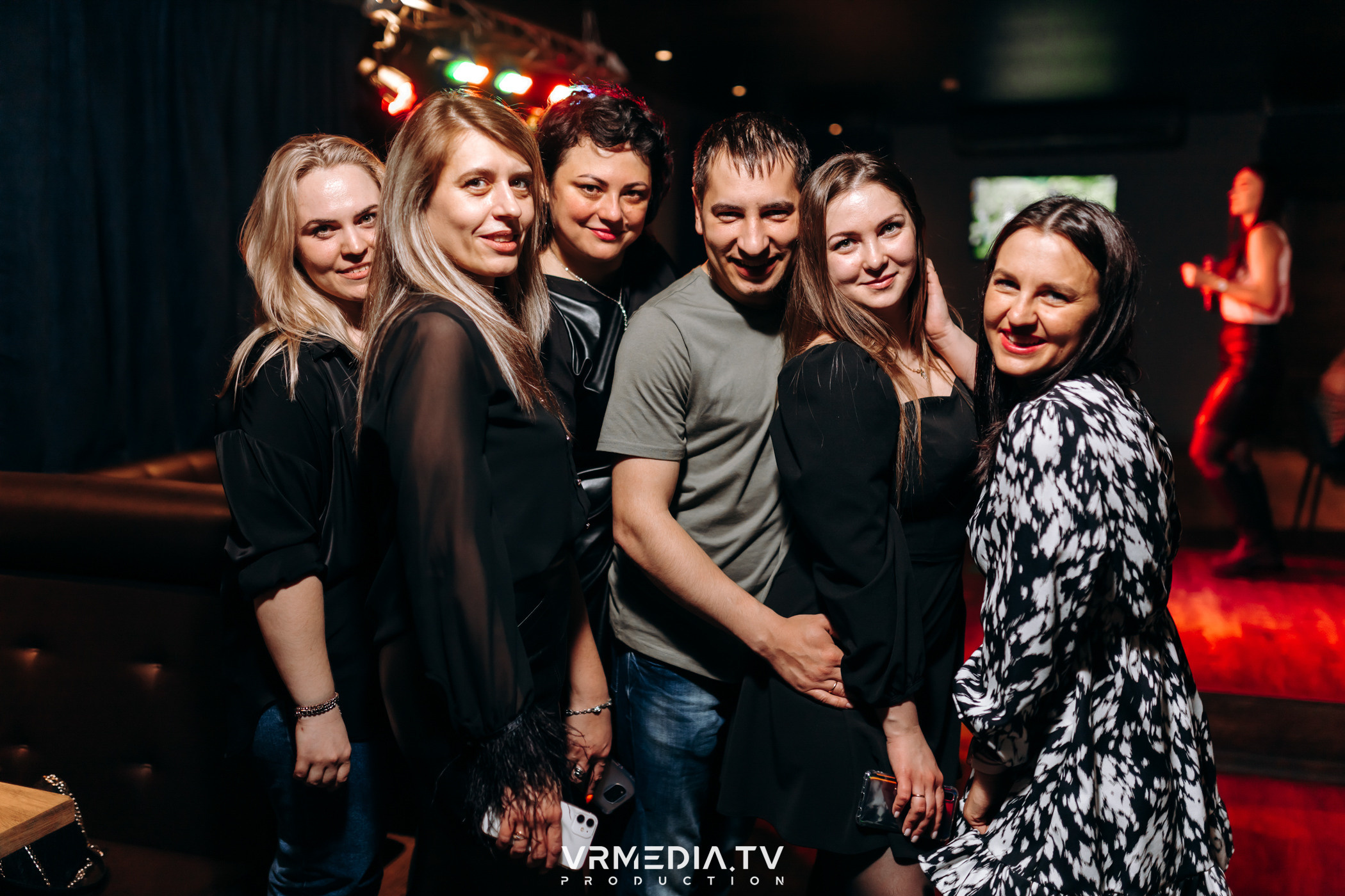 Выходные в баре «DOSKI»