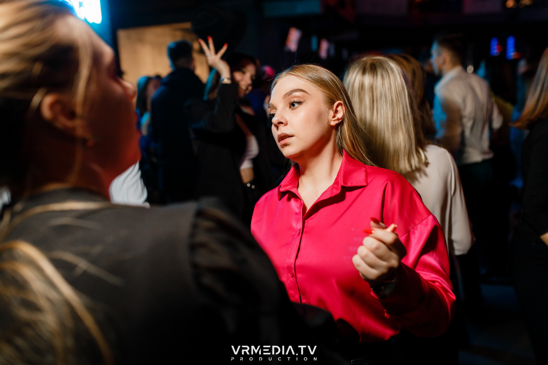 Выходные в баре «DOSKI»