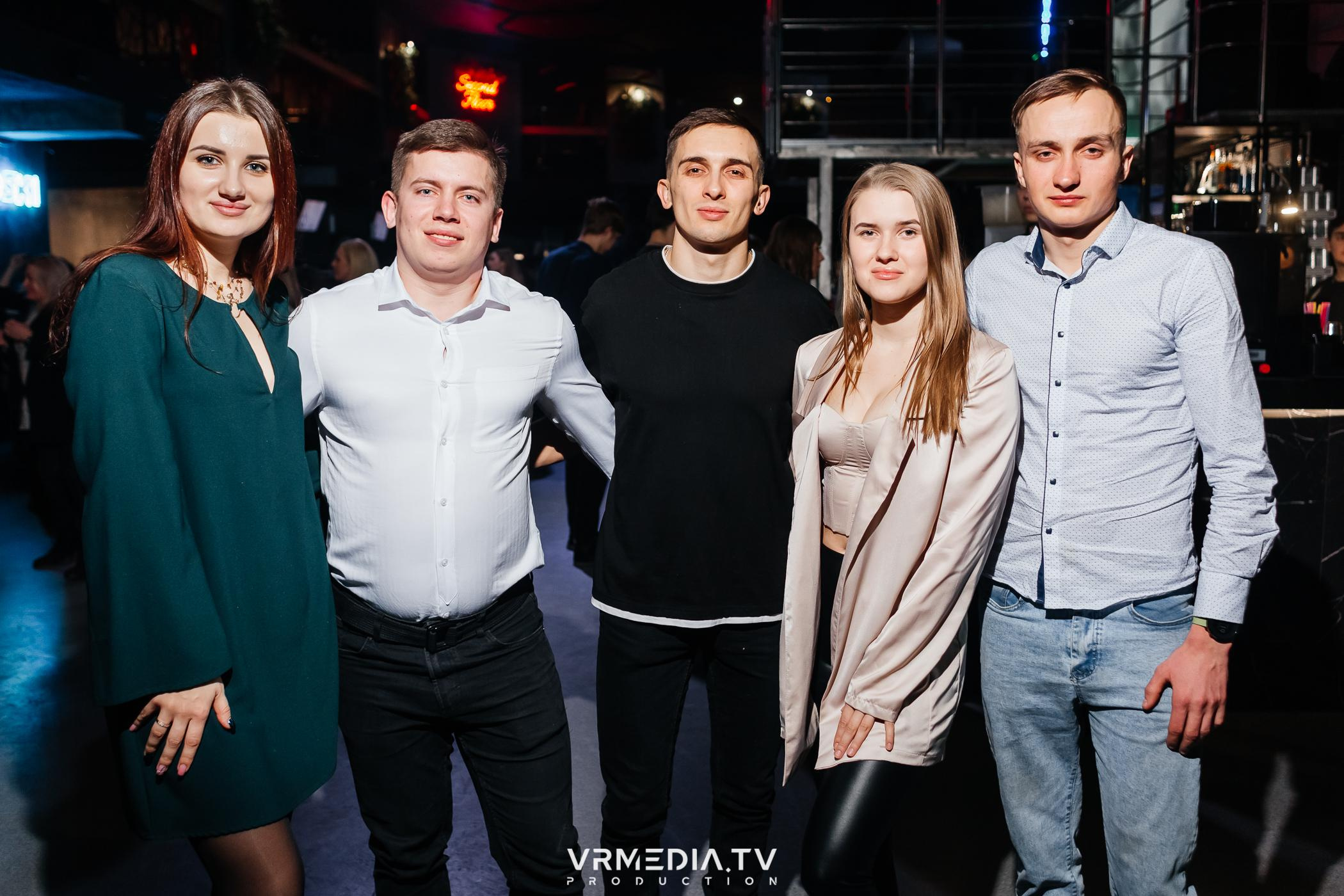 Выходные в баре «DOSKI»