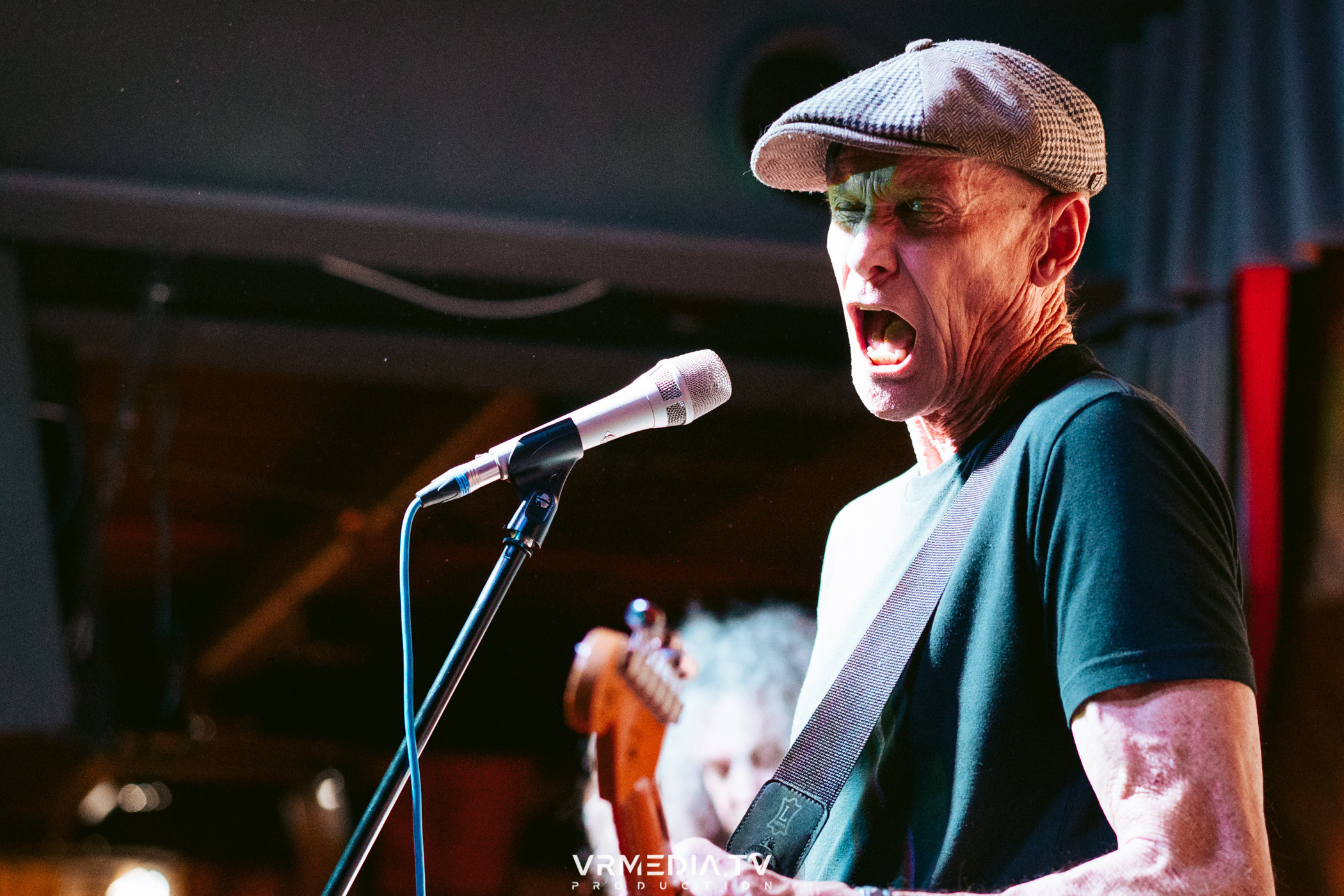 Джазовая среда: Чарльз Бёртон (США)