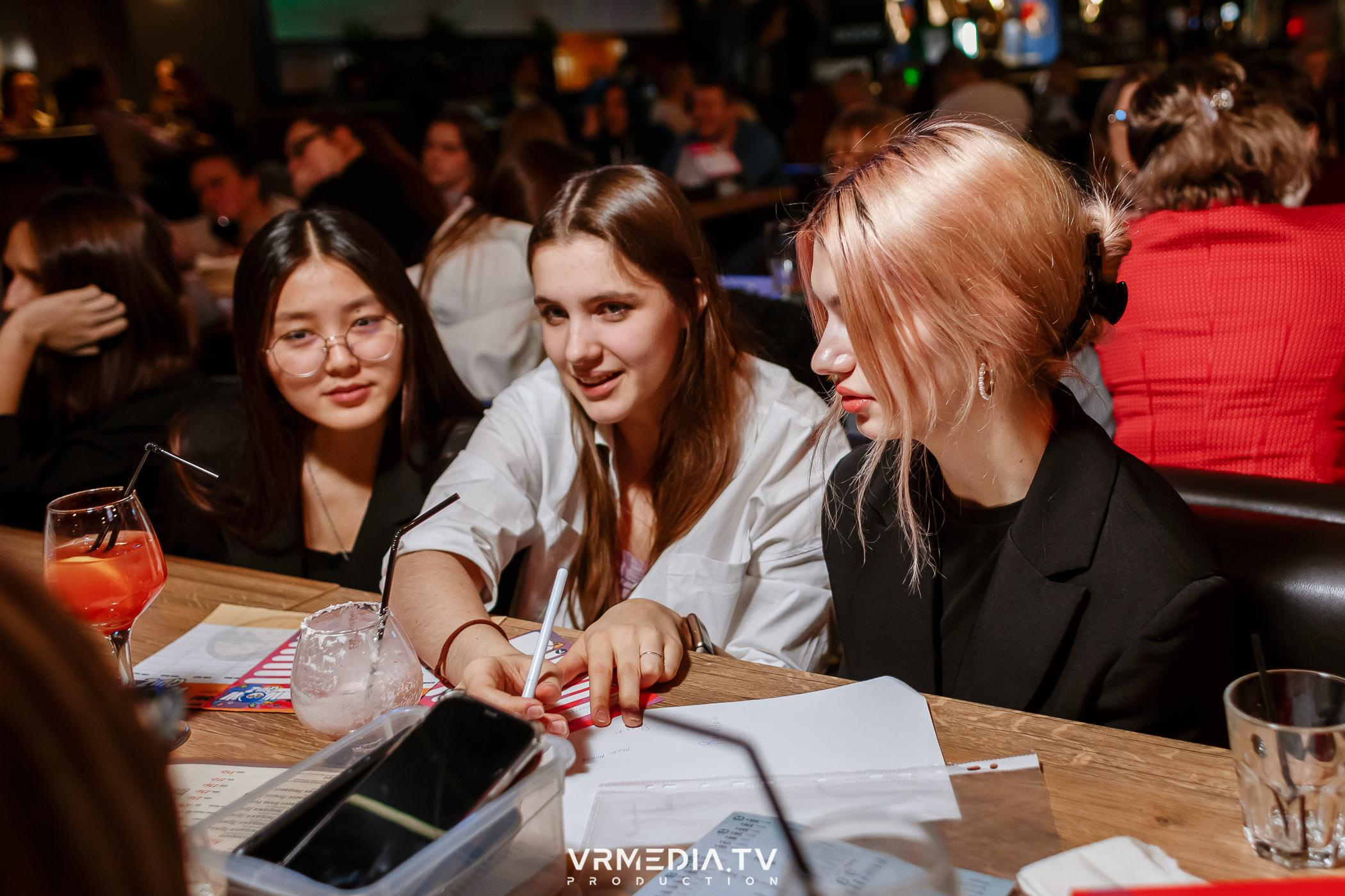 WoW QuiZ в баре «DOSKI»