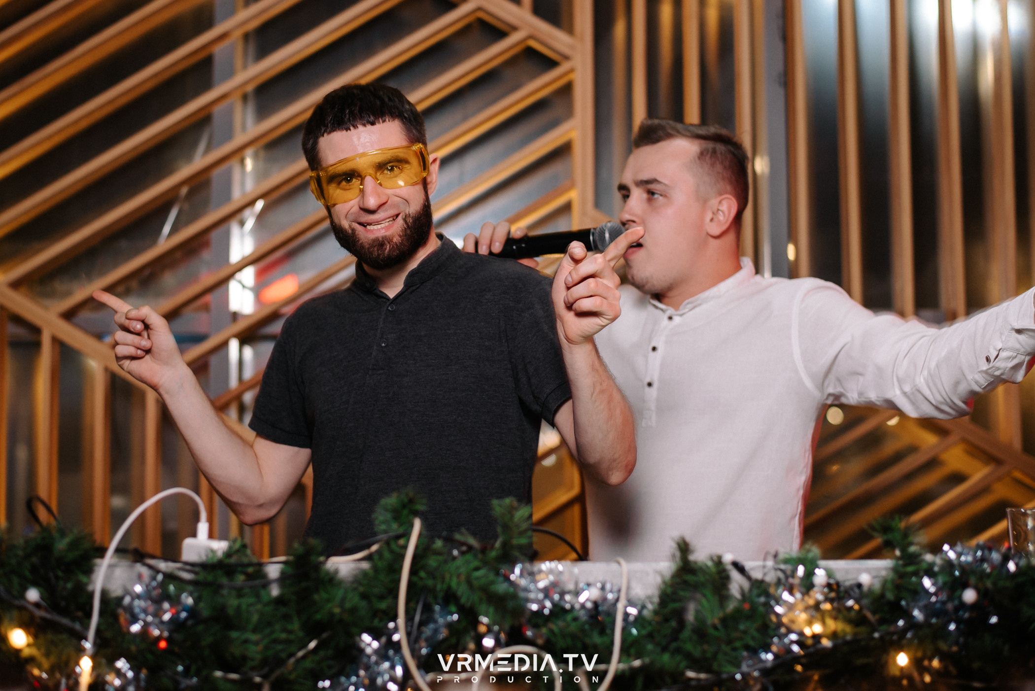 Выходные в баре «DOSKI»