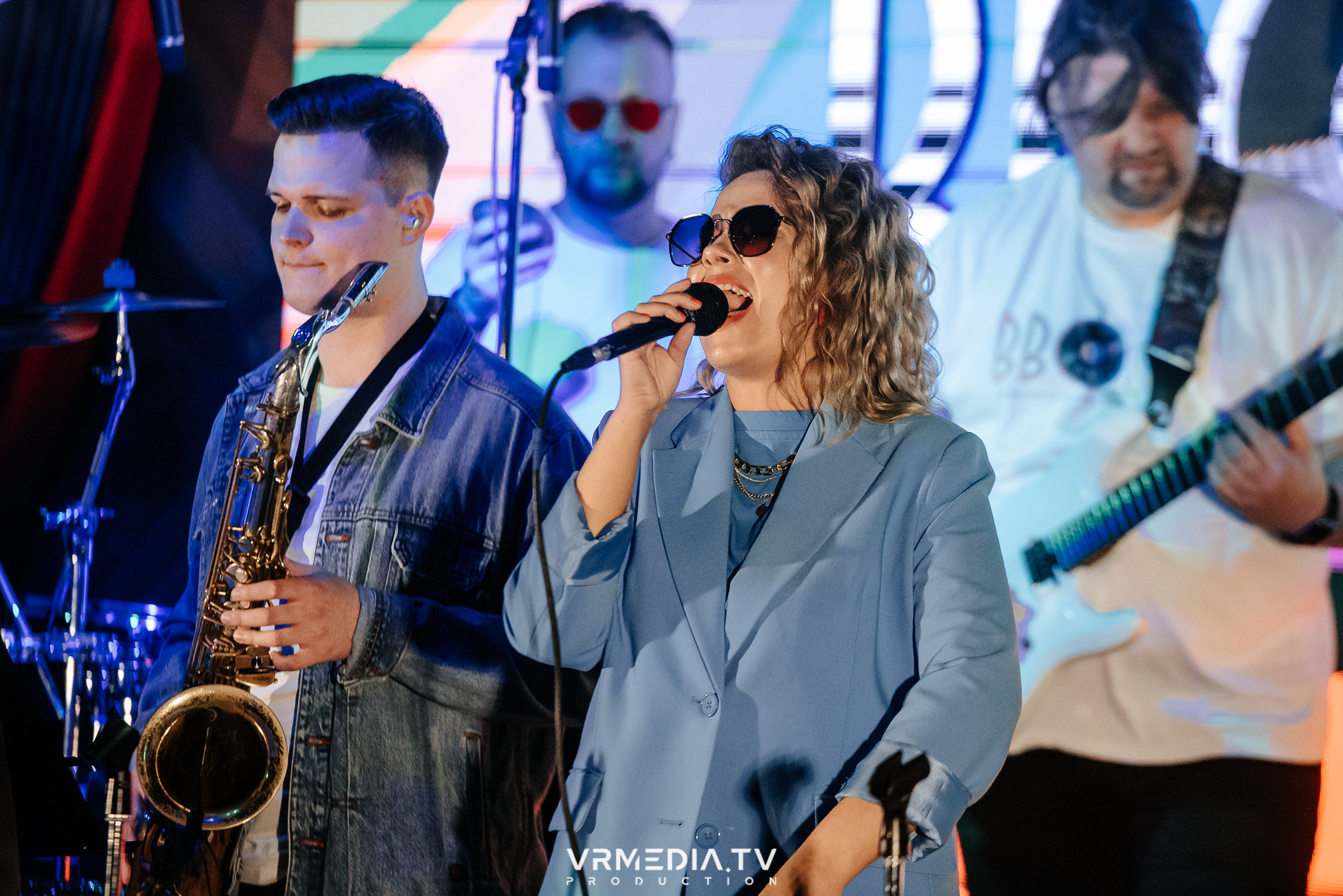 Джазовая среда: BBQueen: Переменная облачность