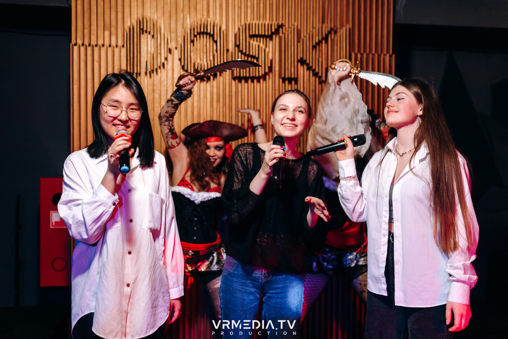 Выходные в баре «DOSKI»