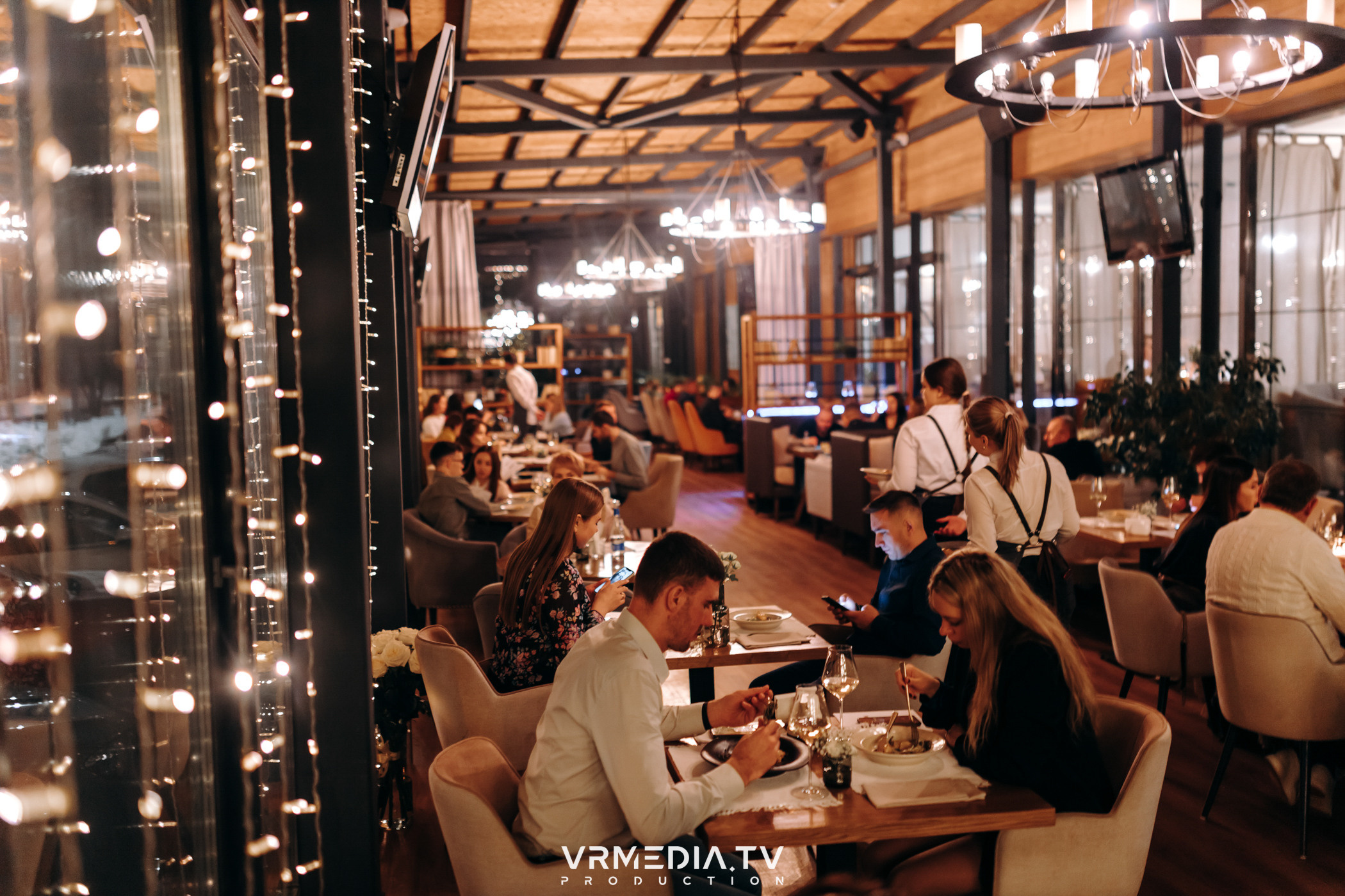 Винный ужин в ресторане «Авиатор»