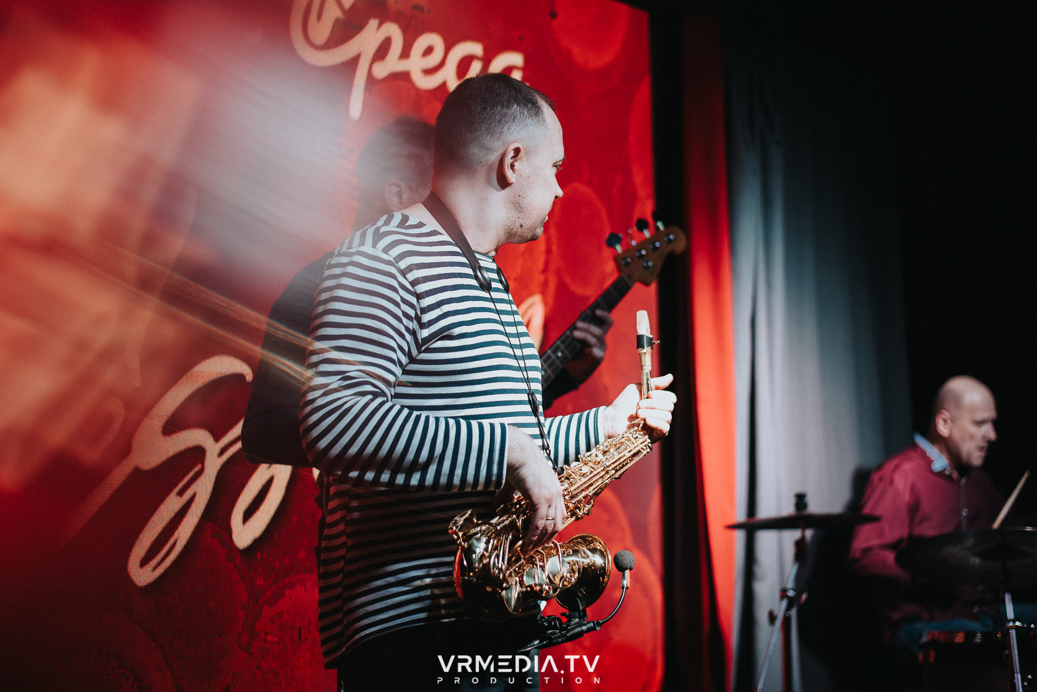 Джазовая среда: Джаз Замечательных Людей (Новосибирск)