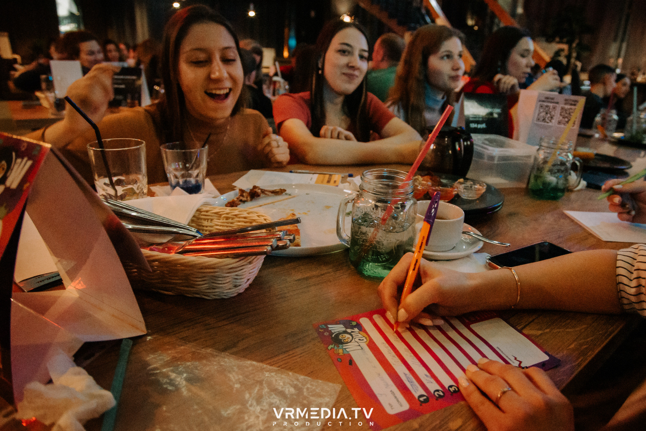 WoW QuiZ в баре «DOSKI»