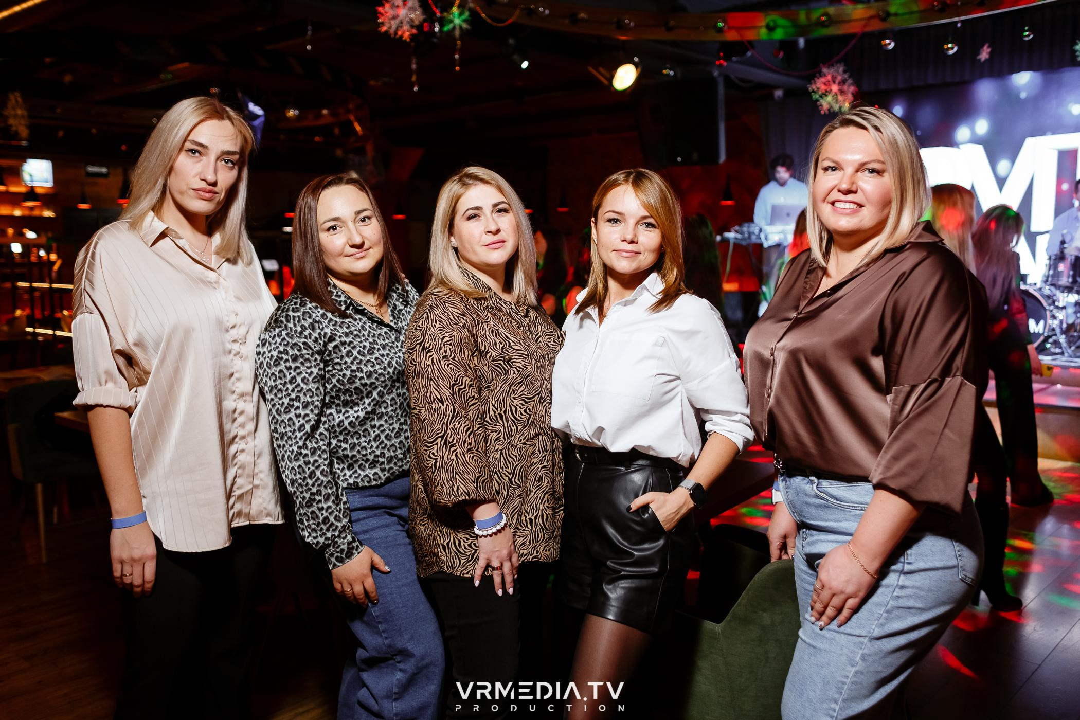 #НОВОГОДНИЕЖАРКИЕДНИИНОЧИ в гриль-баре «Жара»