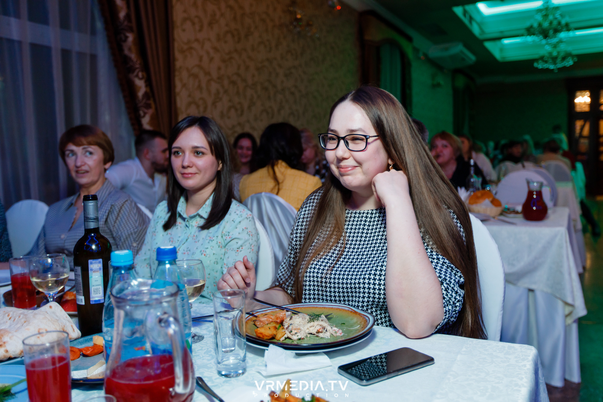 Международный женский день в ресторане «Лазурный Берег»