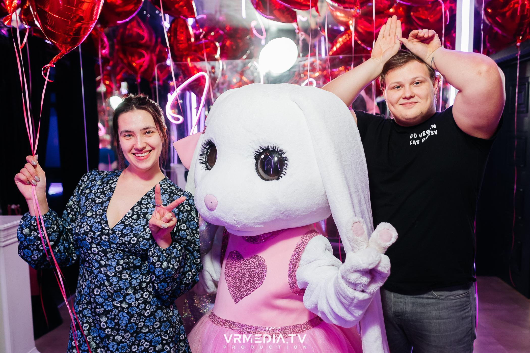 День святого Валентина в караоке-баре «Volna»