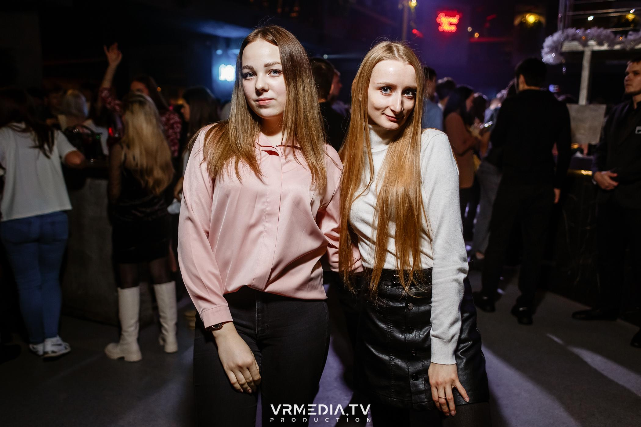 Выходные в баре «DOSKI»