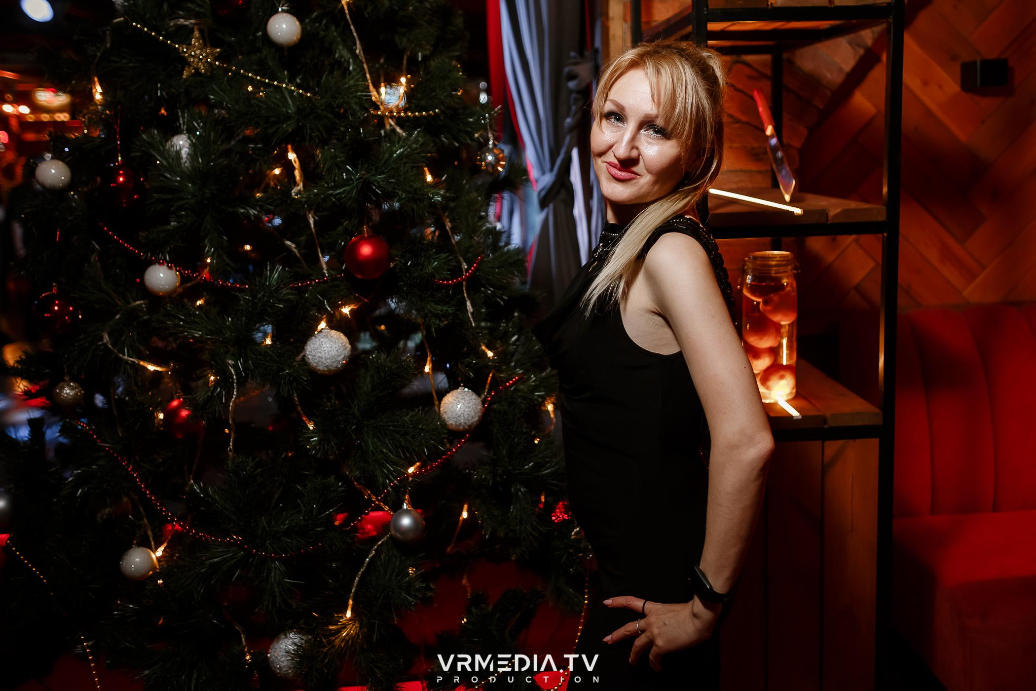 Жаркий новогодний корпоратив в гриль-баре «Жара»