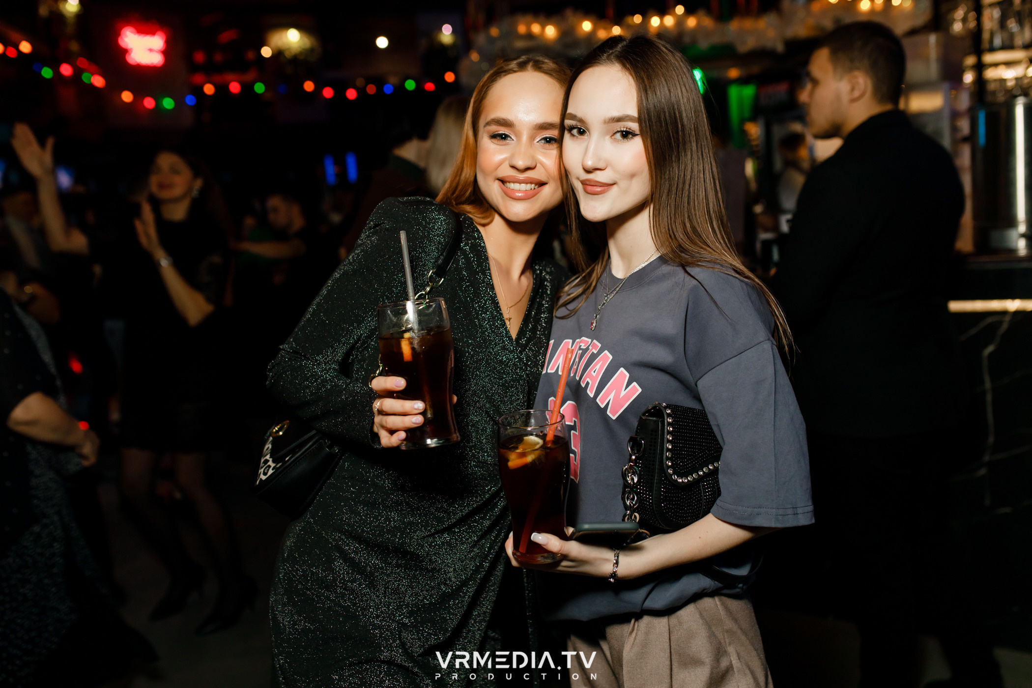 Выходные в баре «DOSKI»