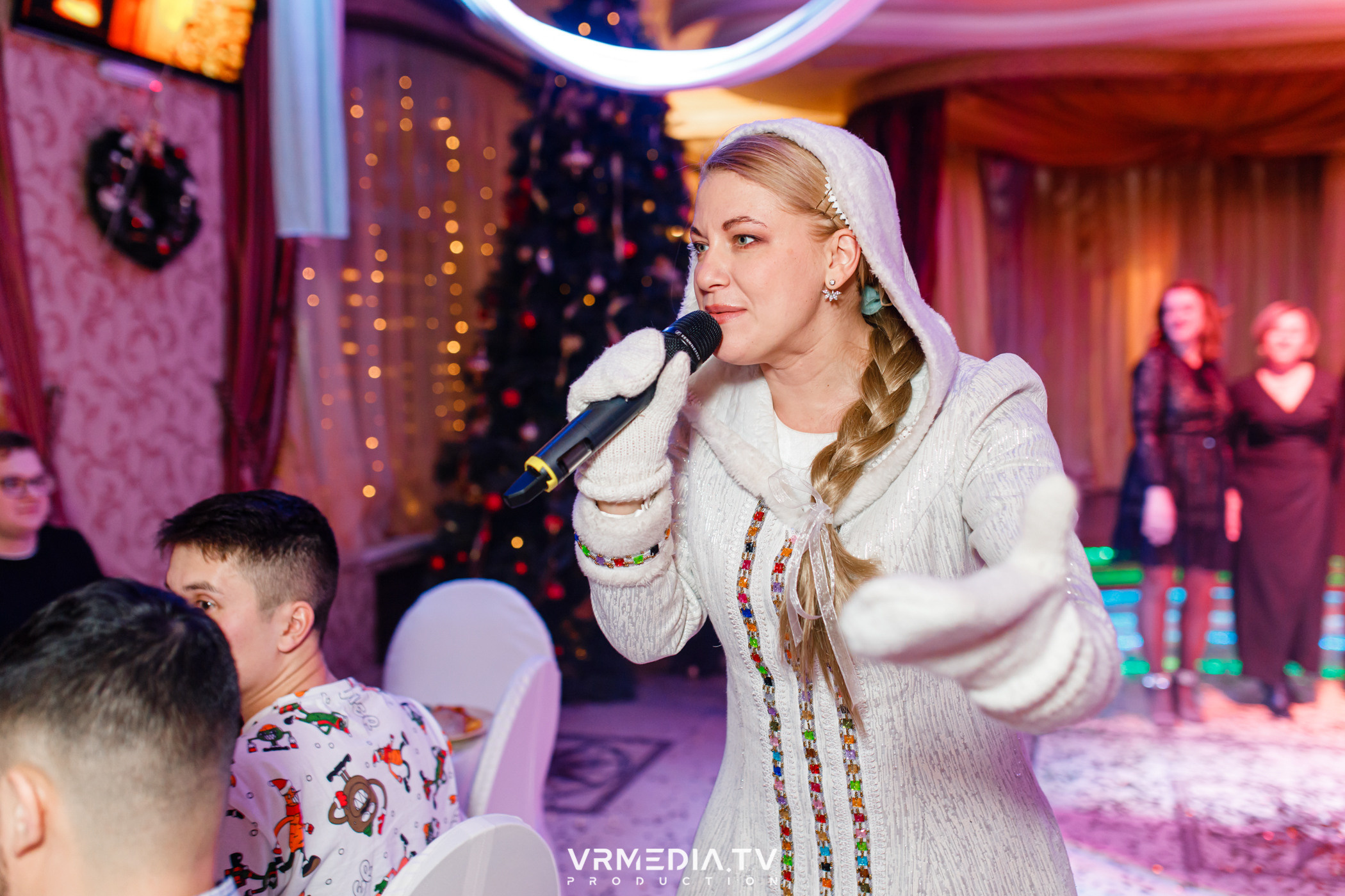 «Новогодний Мюзикл» в ресторане «Лазурный Берег»