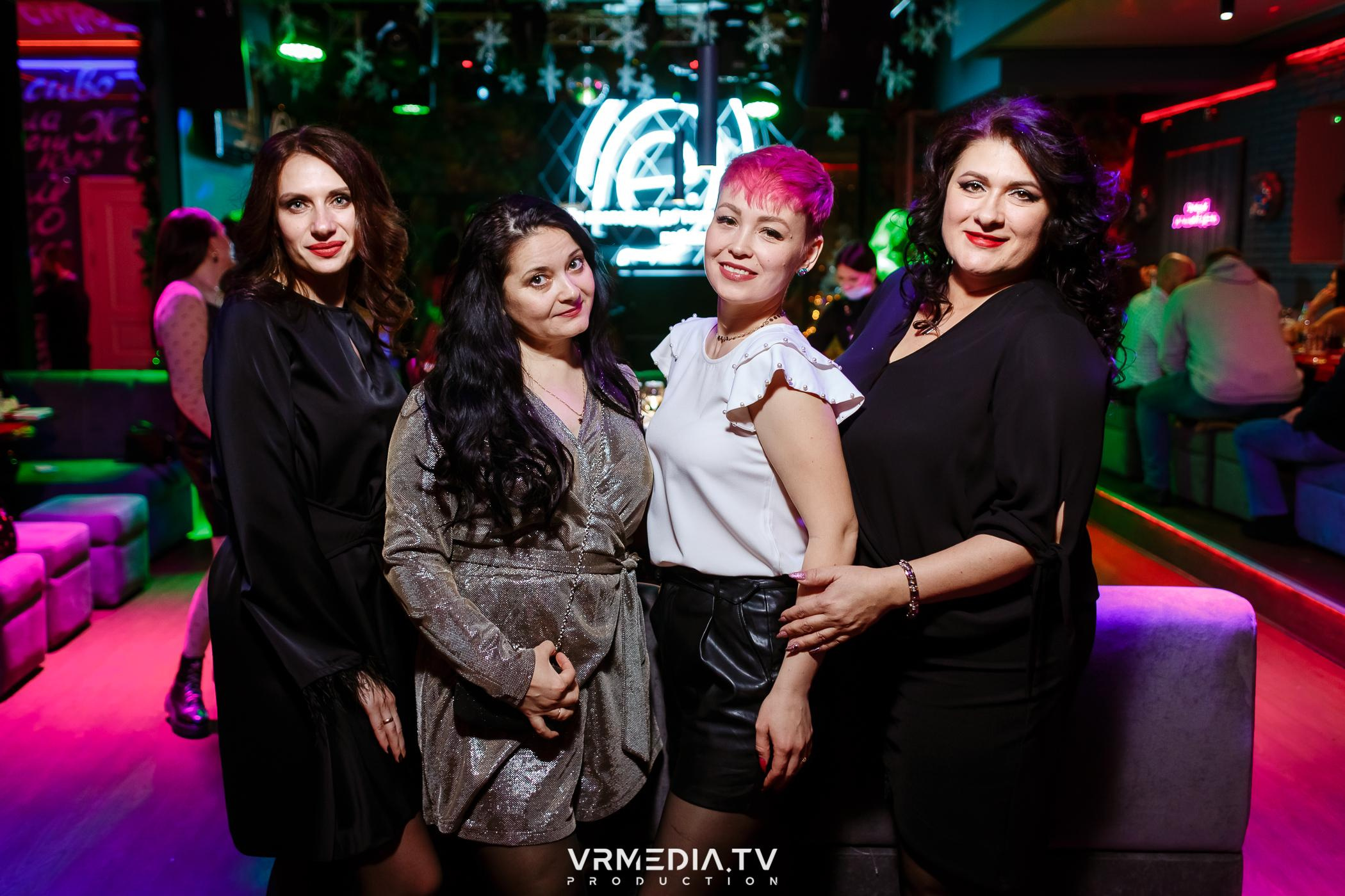 Новогодние корпоративы в караоке-баре «Опера»